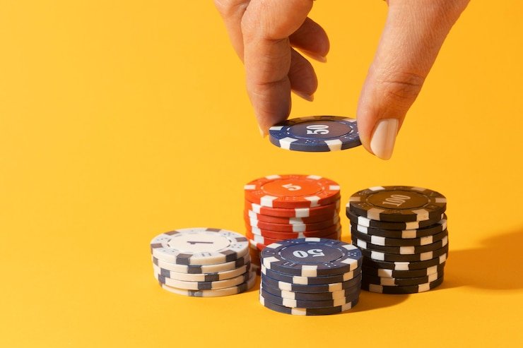 Panel bantuan akun di ponsel pengguna
